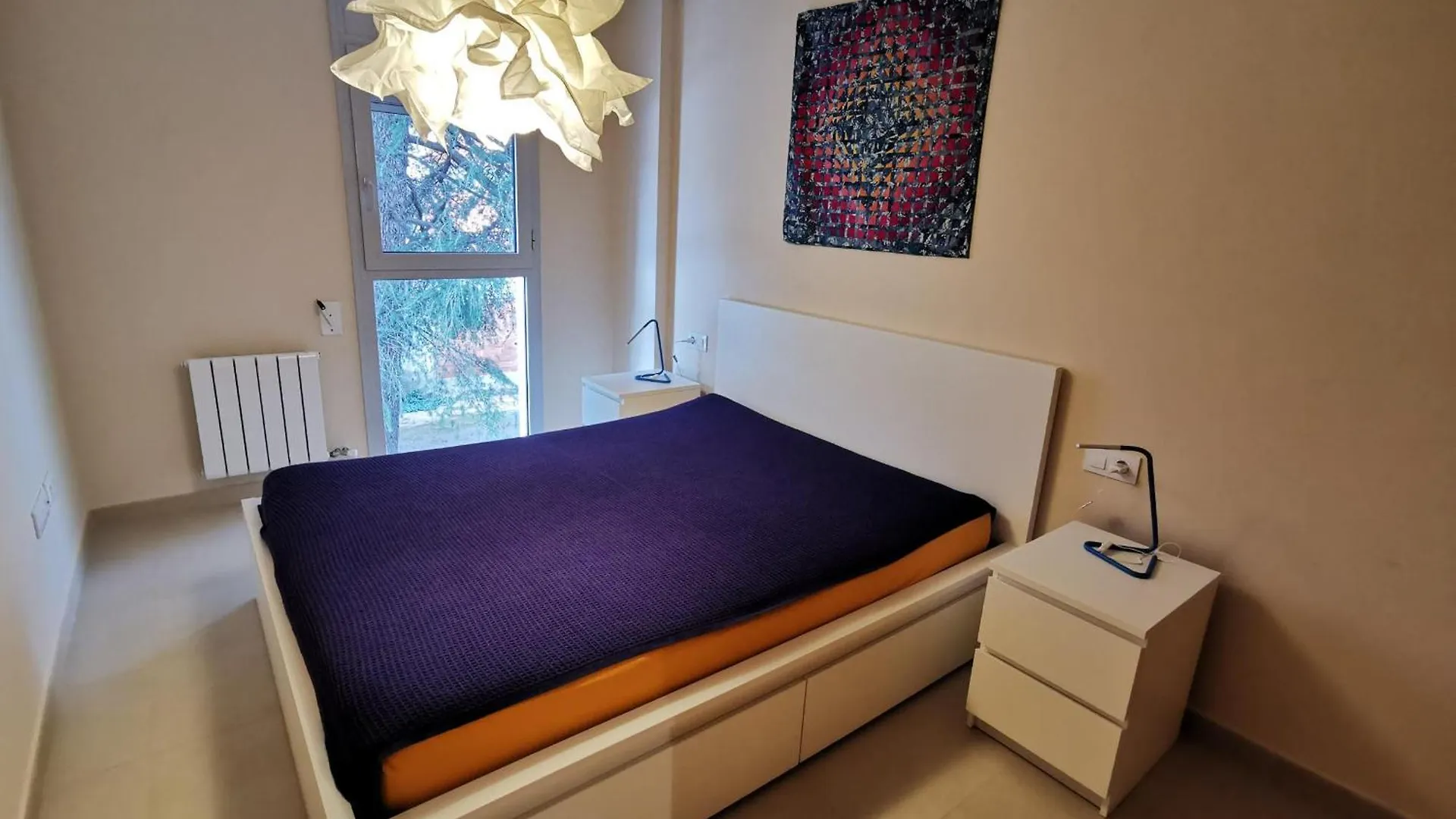 Apartamento Ideal En Llanca: Terraza, Parking Y Cerca De La Playa - Es-89-87 Spain