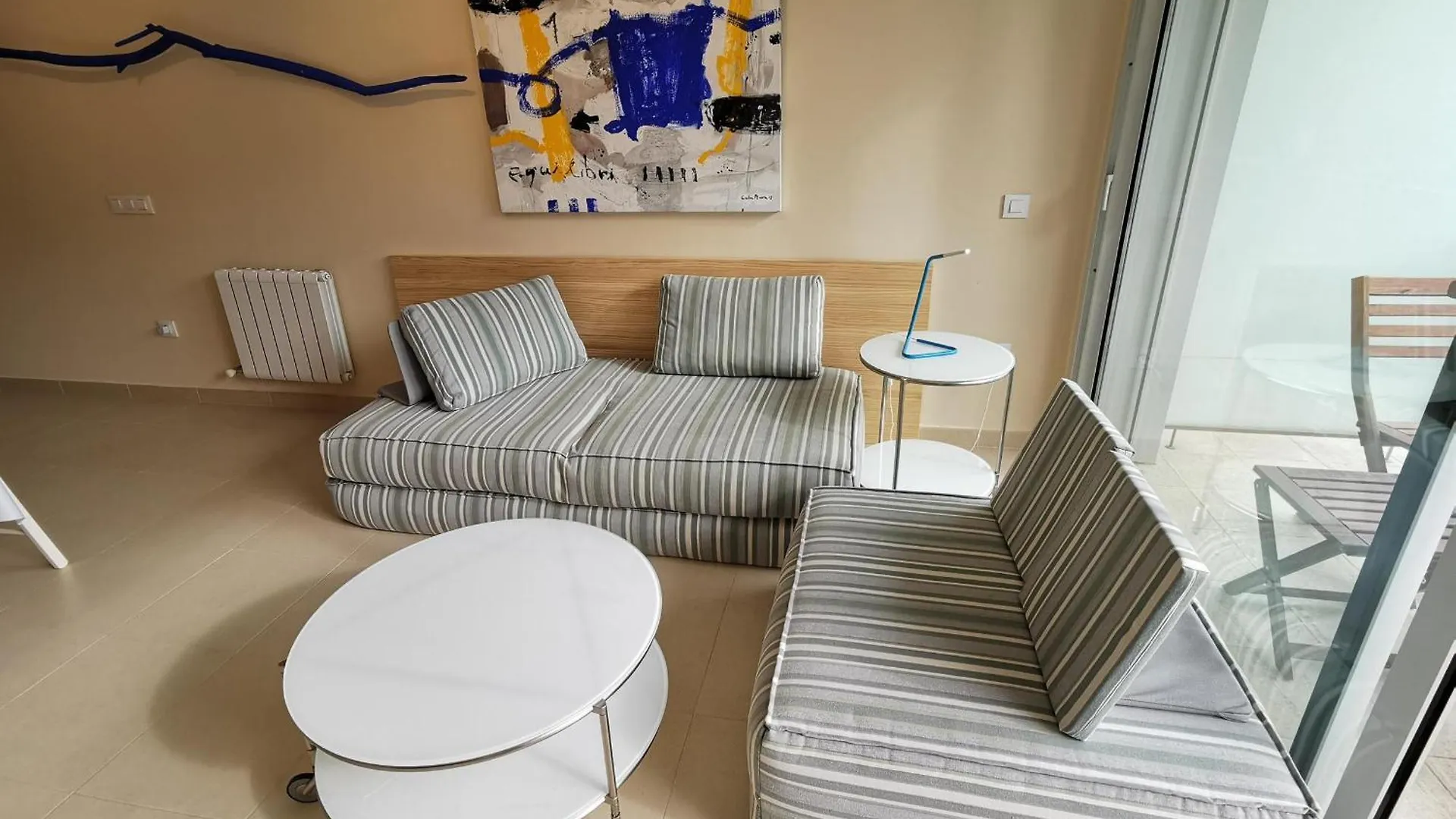 Apartamento Ideal En Llanca: Terraza, Parking Y Cerca De La Playa - Es-89-87 0*, Llanca