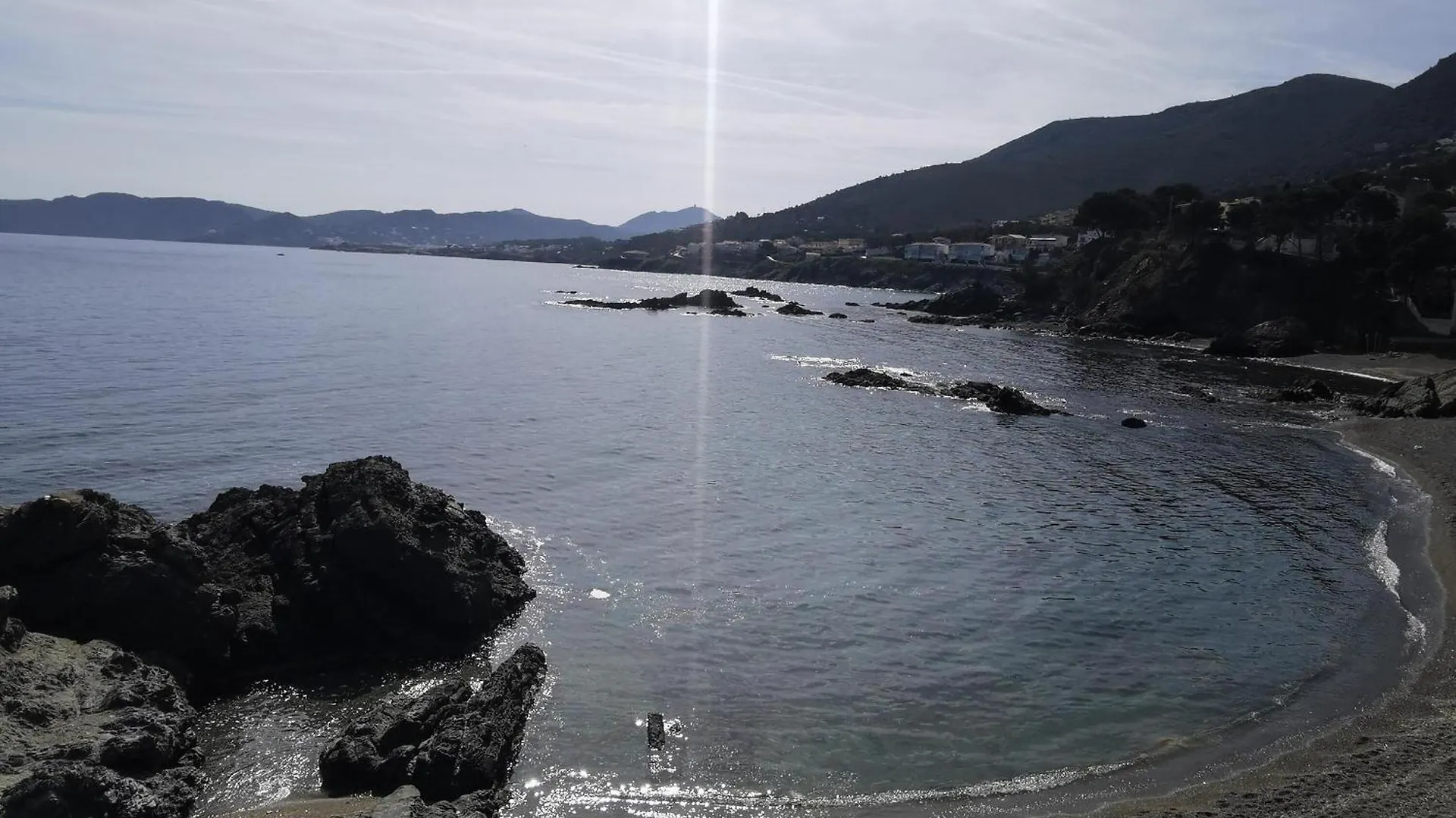 Apartamento Ideal En Llanca: Terraza, Parking Y Cerca De La Playa - Es-89-87 Spain
